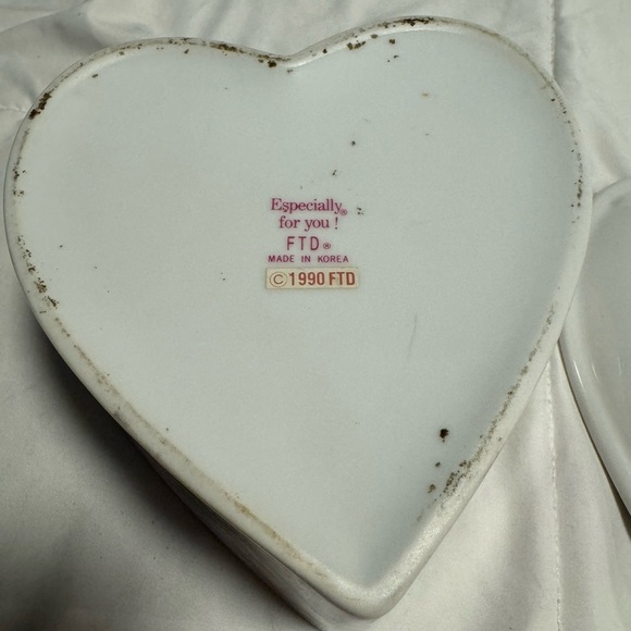 VTG 1990 FTD Especially For You Heart Shaped Floral Trinket Jewelry Box Ceramic - Picture 3 of 9